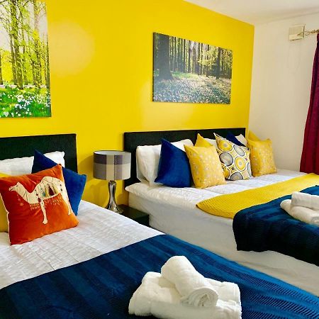 2 Bedrooms Modern Apartment, Lounge, Full Kitchen, Balcony, 5 Minutes Stratford Station London Exteriör bild