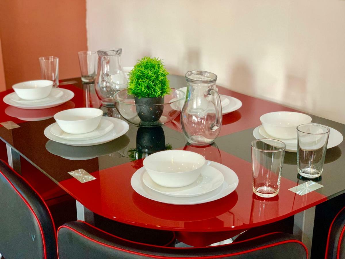 2 Bedrooms Modern Apartment, Lounge, Full Kitchen, Balcony, 5 Minutes Stratford Station London Exteriör bild