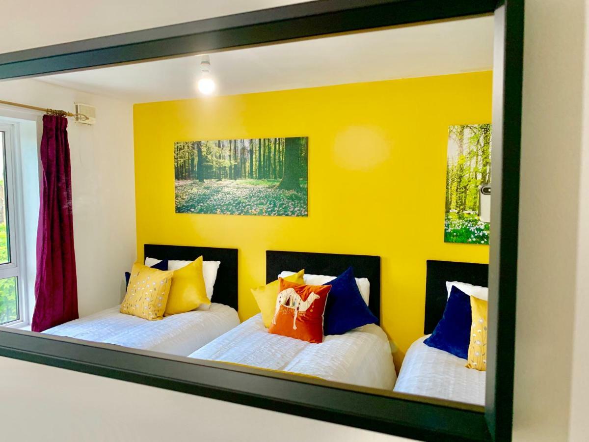 2 Bedrooms Modern Apartment, Lounge, Full Kitchen, Balcony, 5 Minutes Stratford Station London Exteriör bild