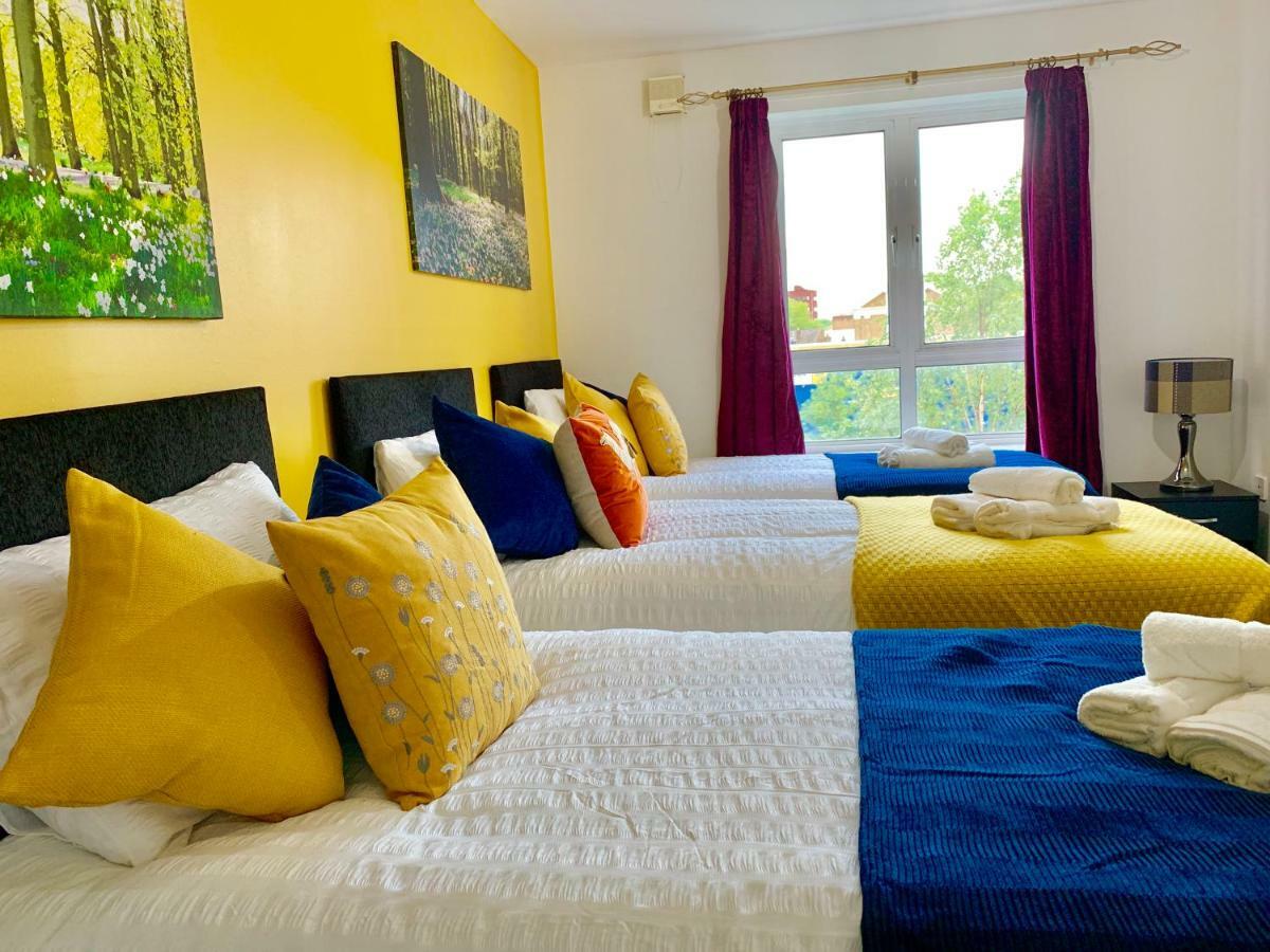 2 Bedrooms Modern Apartment, Lounge, Full Kitchen, Balcony, 5 Minutes Stratford Station London Exteriör bild